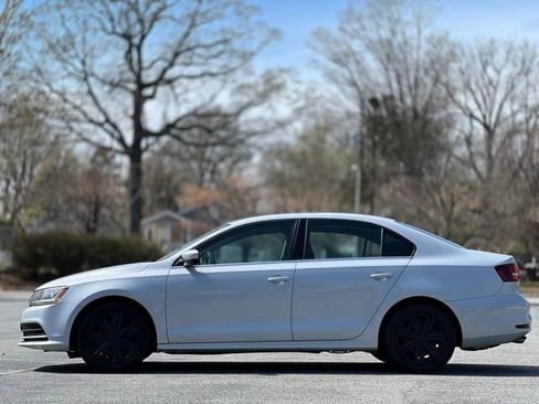Used 2017 Volkswagen Jetta S image 8