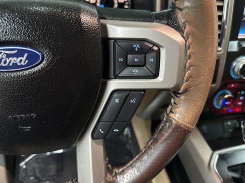 Used 2015 Ford F150 Lariat w/ Equipment Group 502A Luxury AWD/4WD image 16