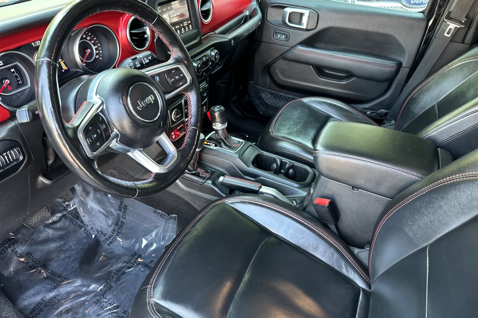 Used 2021 Jeep Wrangler Unlimited Rubicon w/ Cold Weather Group AWD/4WD image 10