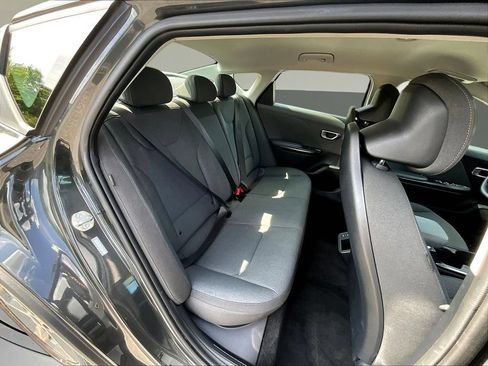 Used 2025 Kia K4 FWD image 26