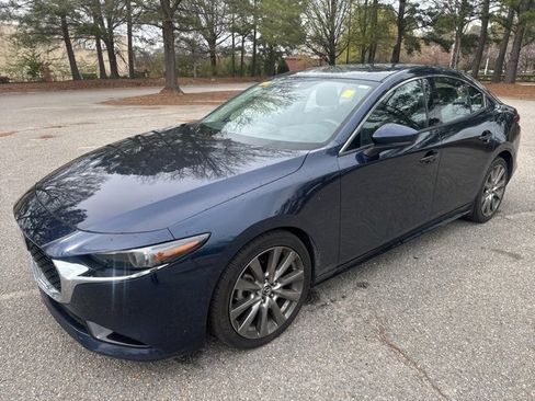 Used 2020 MAZDA MAZDA3 Premium image 1
