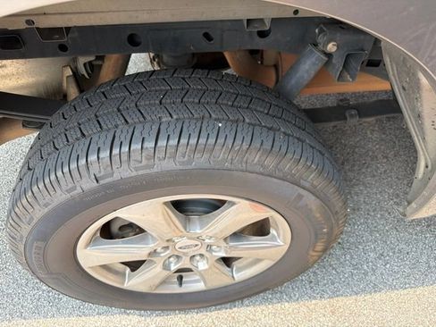 Used 2019 Ford F150 XLT w/ Equipment Group 302A Luxury RWD image 11