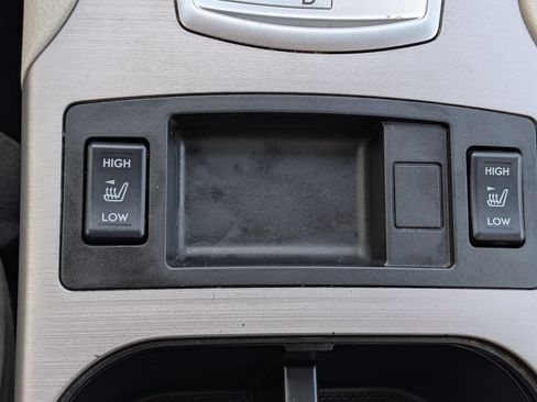 Used 2012 Subaru Outback 2.5i AWD/4WD image 27
