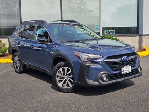 Used 2024 Subaru Outback Premium AWD/4WD image 1