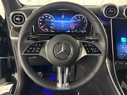 Used 2026 Mercedes-Benz GLC 300 image 16