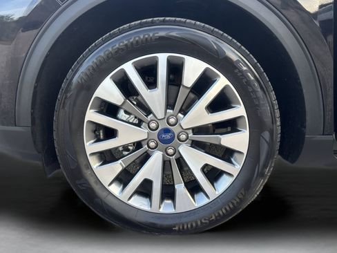 Certified 2022 Ford Escape Titanium image 34