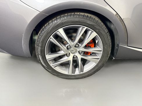 Used 2018 Lexus IS 300 w/ Comfort Package RWD image 33