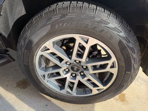 Used 2025 Ford Expedition Max Active image 6