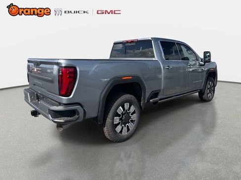 New 2026 GMC Sierra 2500 Denali w/ Denali Reserve Package AWD/4WD image 3