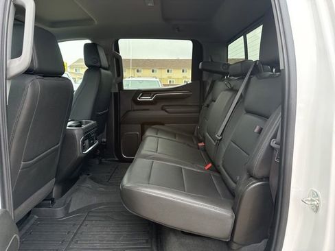 Used 2024 GMC Sierra 1500 SLT w/ SLT Premium Plus Package AWD/4WD image 36