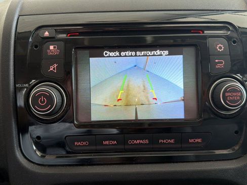 Used 2017 RAM ProMaster 2500 w/ Interior Convenience Group FWD image 17