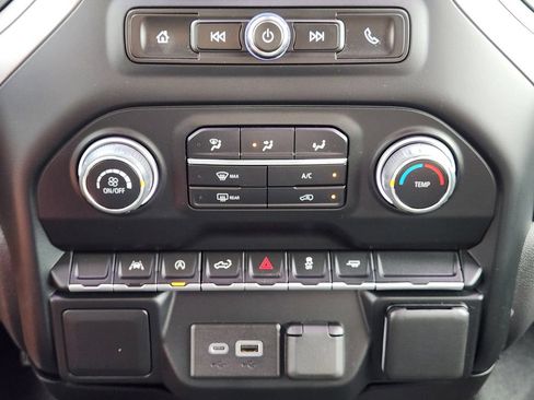 Used 2022 Chevrolet Silverado 1500 Custom RWD image 20