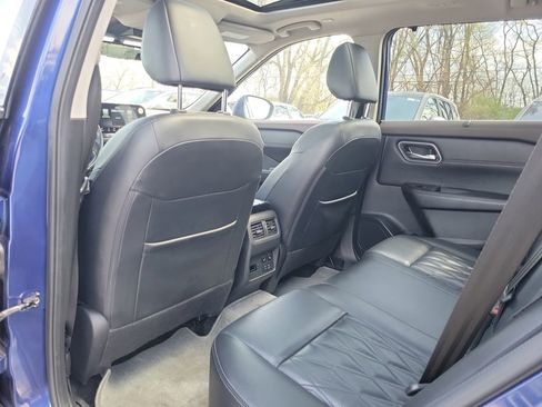 Used 2023 Nissan Rogue Platinum w/ Platinum Premium Package AWD/4WD image 10
