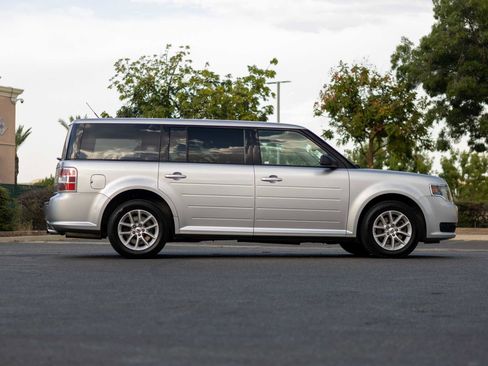 Used 2014 Ford Flex SE image 8