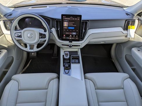 New 2026 Volvo XC60 B5 Ultra w/ Protection Package Premier AWD/4WD image 19