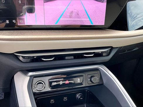 Used 2025 Audi Q5 2.0T Premium Plus image 16