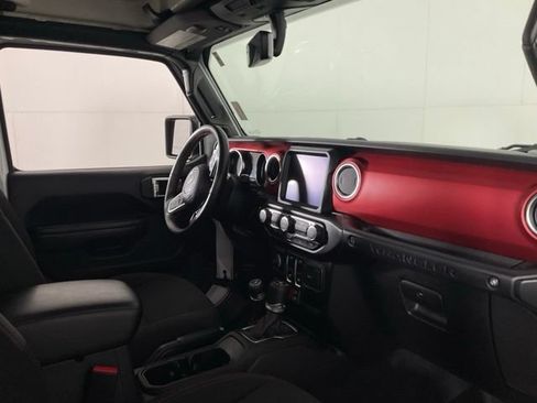 Used 2022 Jeep Wrangler Rubicon AWD/4WD image 27