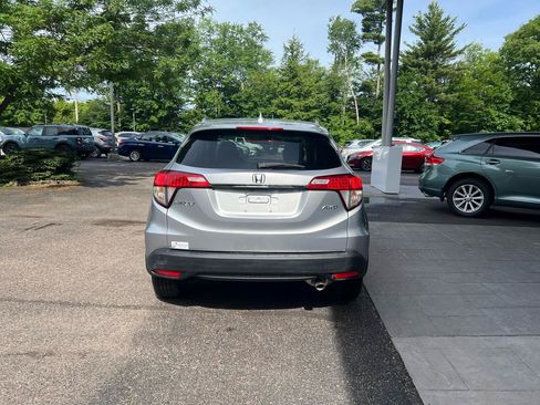 Used 2019 Honda HR-V EX image 4