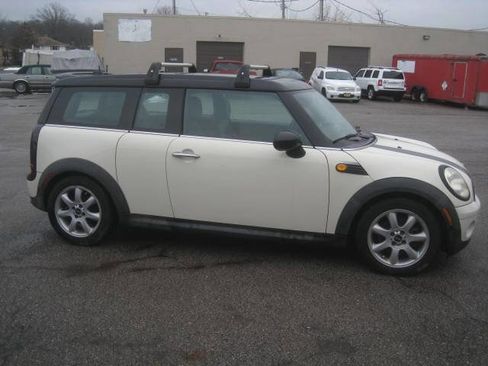 Used 2010 MINI Cooper Clubman Hardtop image 4