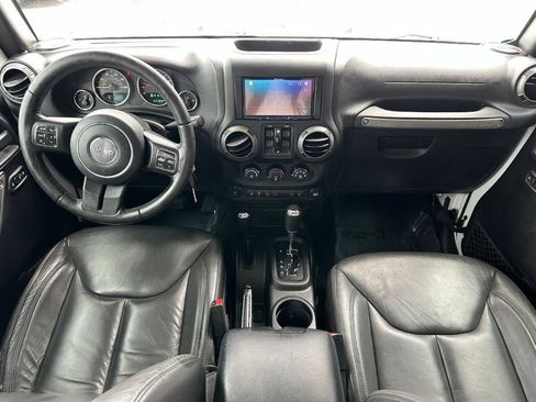 Used 2017 Jeep Wrangler Unlimited Sport w/ Quick Order Package 24S AWD/4WD image 19