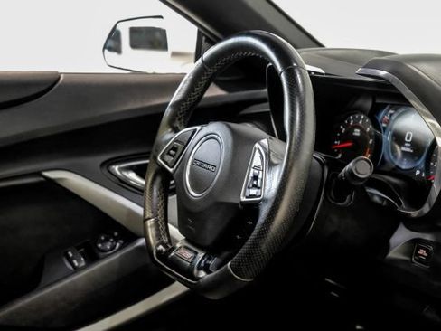 Used 2018 Chevrolet Camaro SS RWD image 21