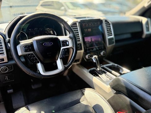 Used 2015 Ford F150 Lariat w/ Equipment Group 502A Luxury image 15