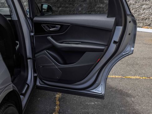 Used 2017 Audi Q7 3.0T Premium Plus w/ Premium Plus Package image 15