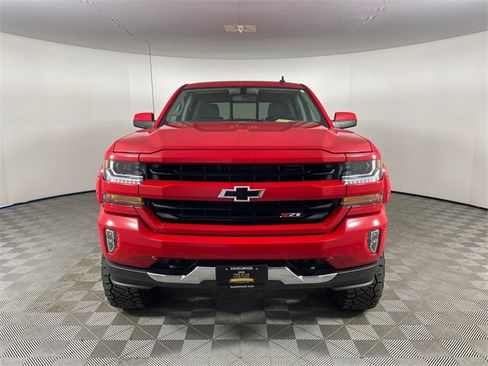 Used 2018 Chevrolet Silverado 1500 LT w/ All Star Edition image 24