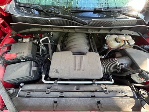 Used 2020 Chevrolet Silverado 1500 Custom w/ Custom Value Package RWD image 11