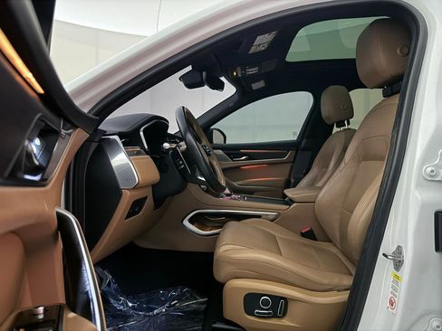 Used 2021 Jaguar F-PACE S AWD/4WD image 18