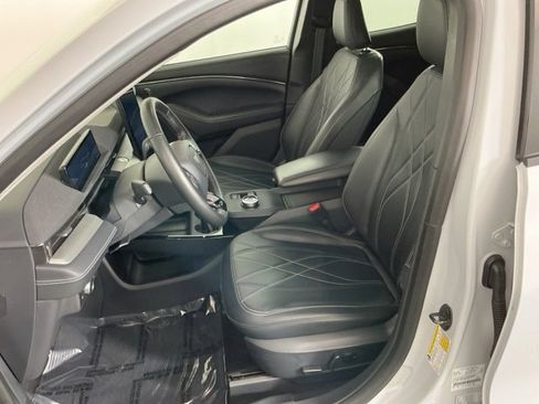 Used 2021 Ford Mustang Mach-E Select w/ Comfort/Appearance Package image 15