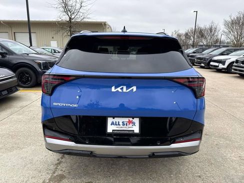 New 2026 Kia Sportage SX FWD image 9