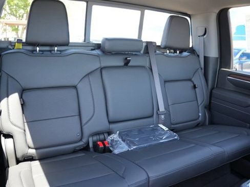 New 2025 GMC Sierra 2500 Denali w/ Denali Reserve Package image 19