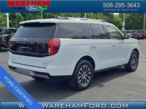 Certified 2025 Ford Expedition Platinum AWD/4WD image 4