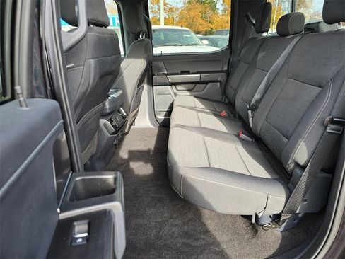 Used 2022 Ford F150 XLT w/ Equipment Group 302A High image 11