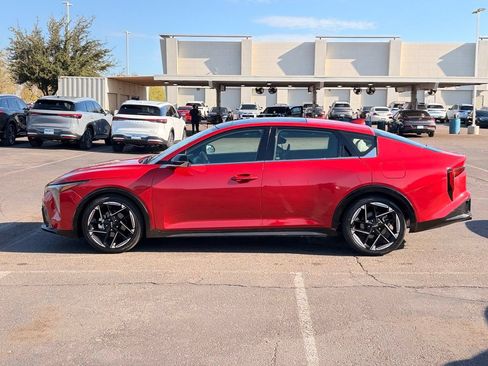 Used 2025 Kia K4 GT-Line w/ GT-Line Premium Package FWD image 3