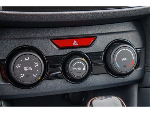 Used 2019 Subaru Crosstrek 2.0i Premium w/ Eyesight System image 25