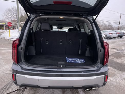 Certified 2023 Kia Telluride S image 11