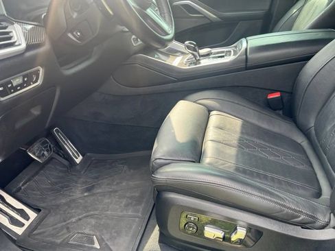 Used 2021 BMW X6 M50i AWD/4WD image 11