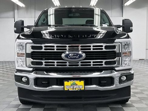 Used 2023 Ford F350 XLT AWD/4WD image 4