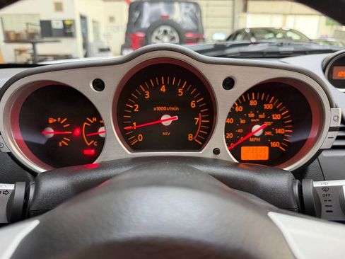 Used 2004 Nissan 350Z Touring RWD image 16