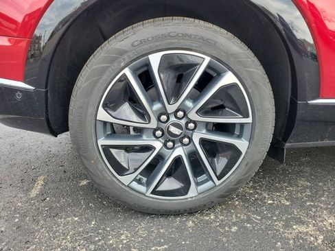 New 2026 Cadillac Optiq Sport 1 w/ LPO, Floor Liner Package AWD/4WD image 7