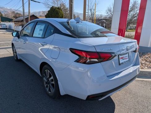 New 2025 Nissan Versa SV w/ Trunk Package FWD image 5