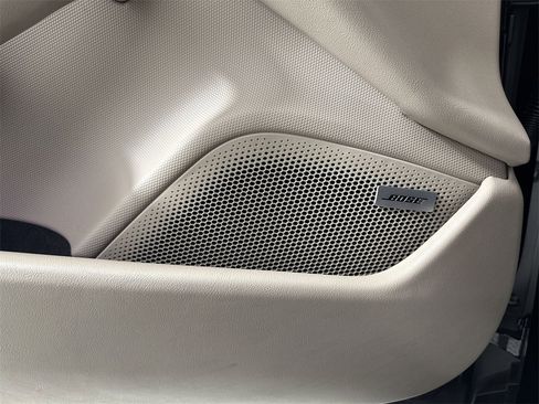 Certified 2021 Porsche Taycan 4S image 35