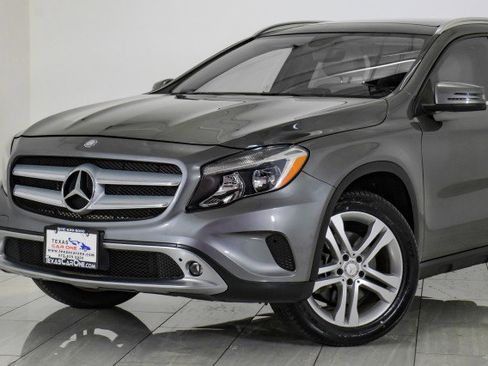 Used 2015 Mercedes-Benz GLA 250 4MATIC image 60