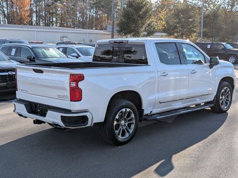 Used 2023 Chevrolet Silverado 1500 High Country image 3