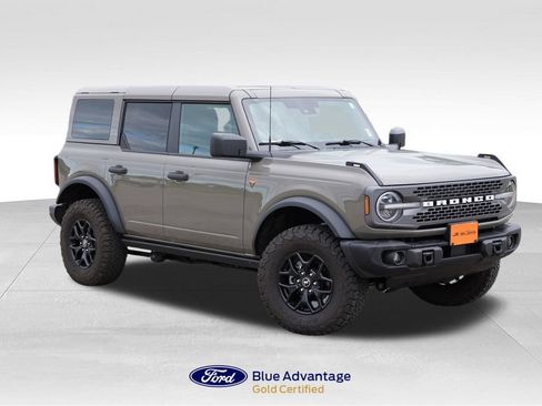 Certified 2025 Ford Bronco Badlands AWD/4WD image 1