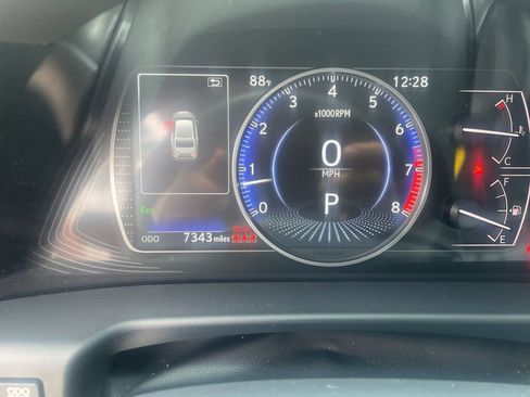 Used 2025 Lexus ES 350 w/ Accessory Package (Z1) FWD image 2