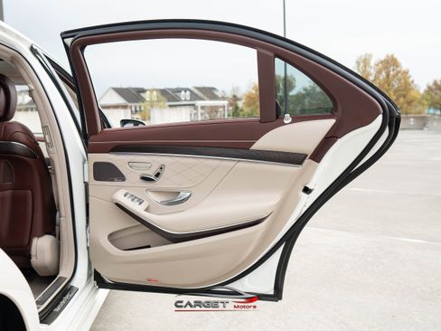 Used 2018 Mercedes-Benz S 560 4MATIC Sedan image 46