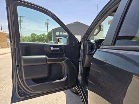 Used 2020 Chevrolet Silverado 1500 LT w/ Texas Edition AWD/4WD image 4